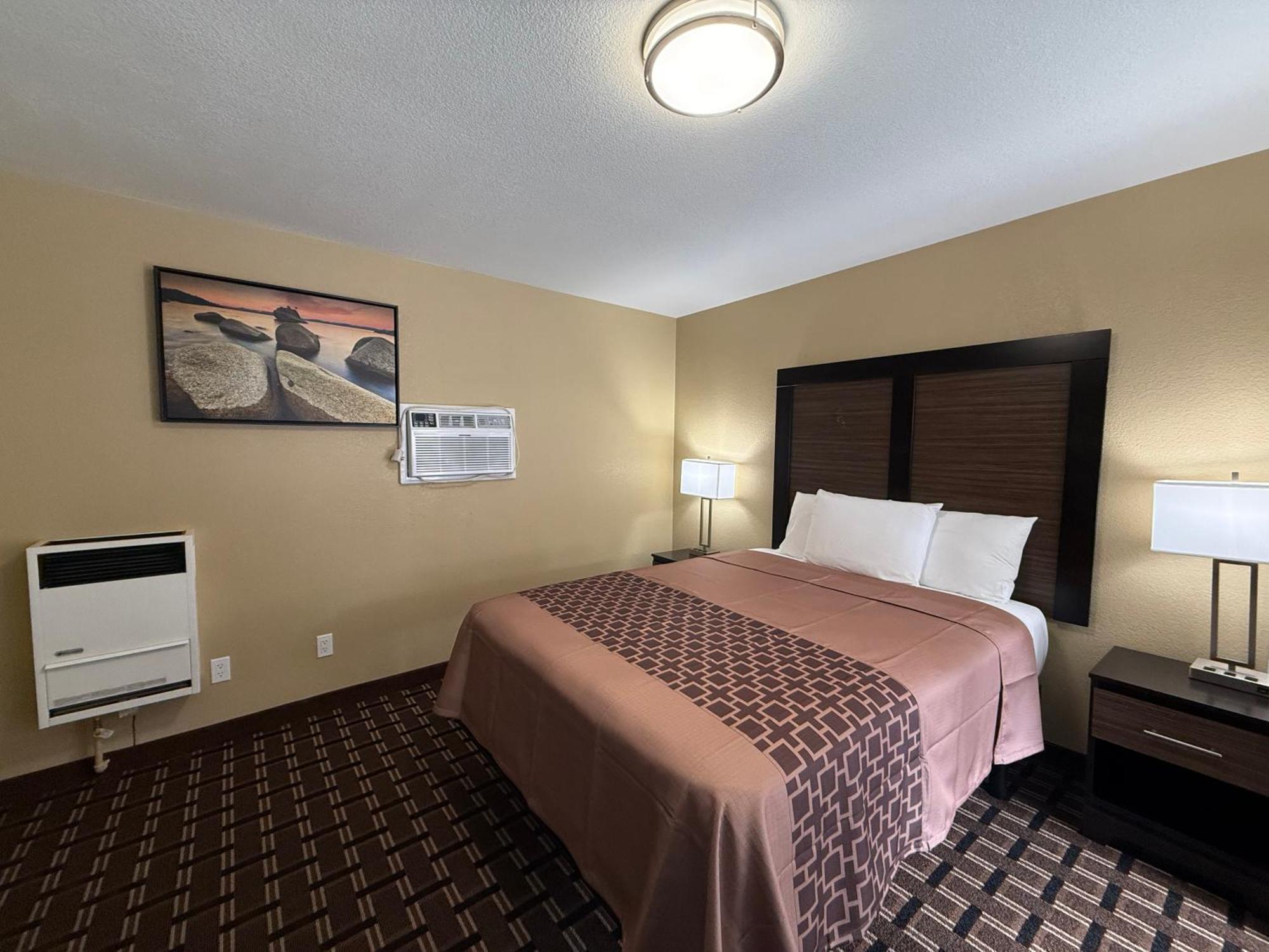 סאות' לייק טאהו Pinewood Inn מראה חיצוני תמונה
