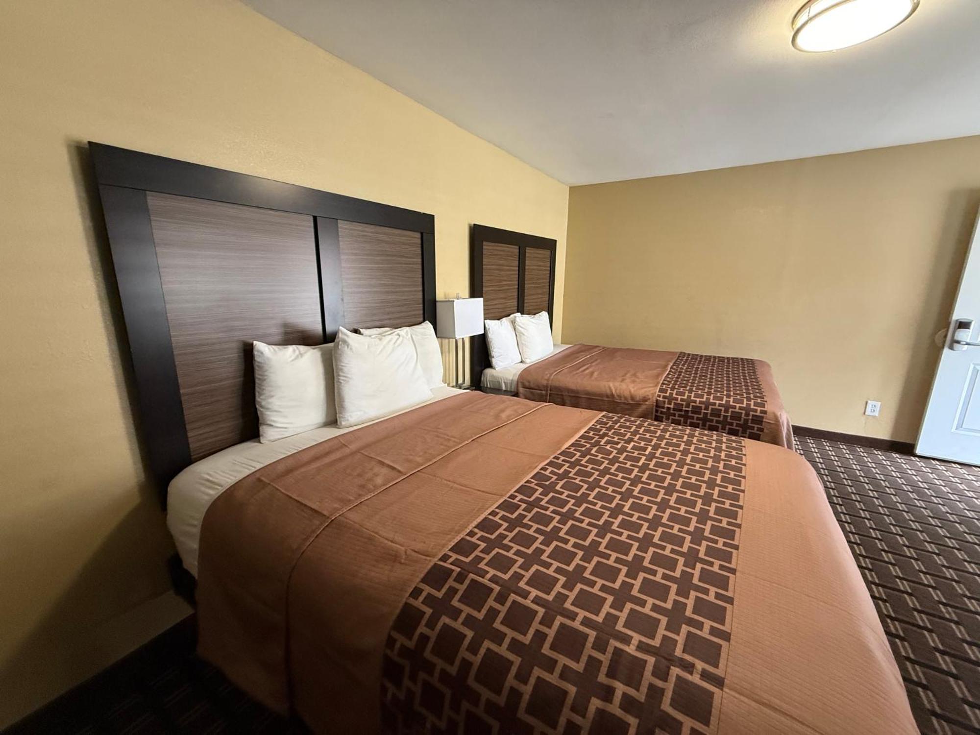 סאות' לייק טאהו Pinewood Inn מראה חיצוני תמונה