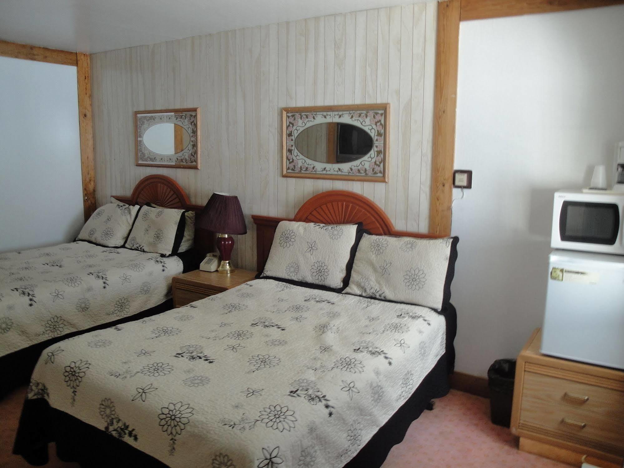 סאות' לייק טאהו Pinewood Inn מראה חיצוני תמונה