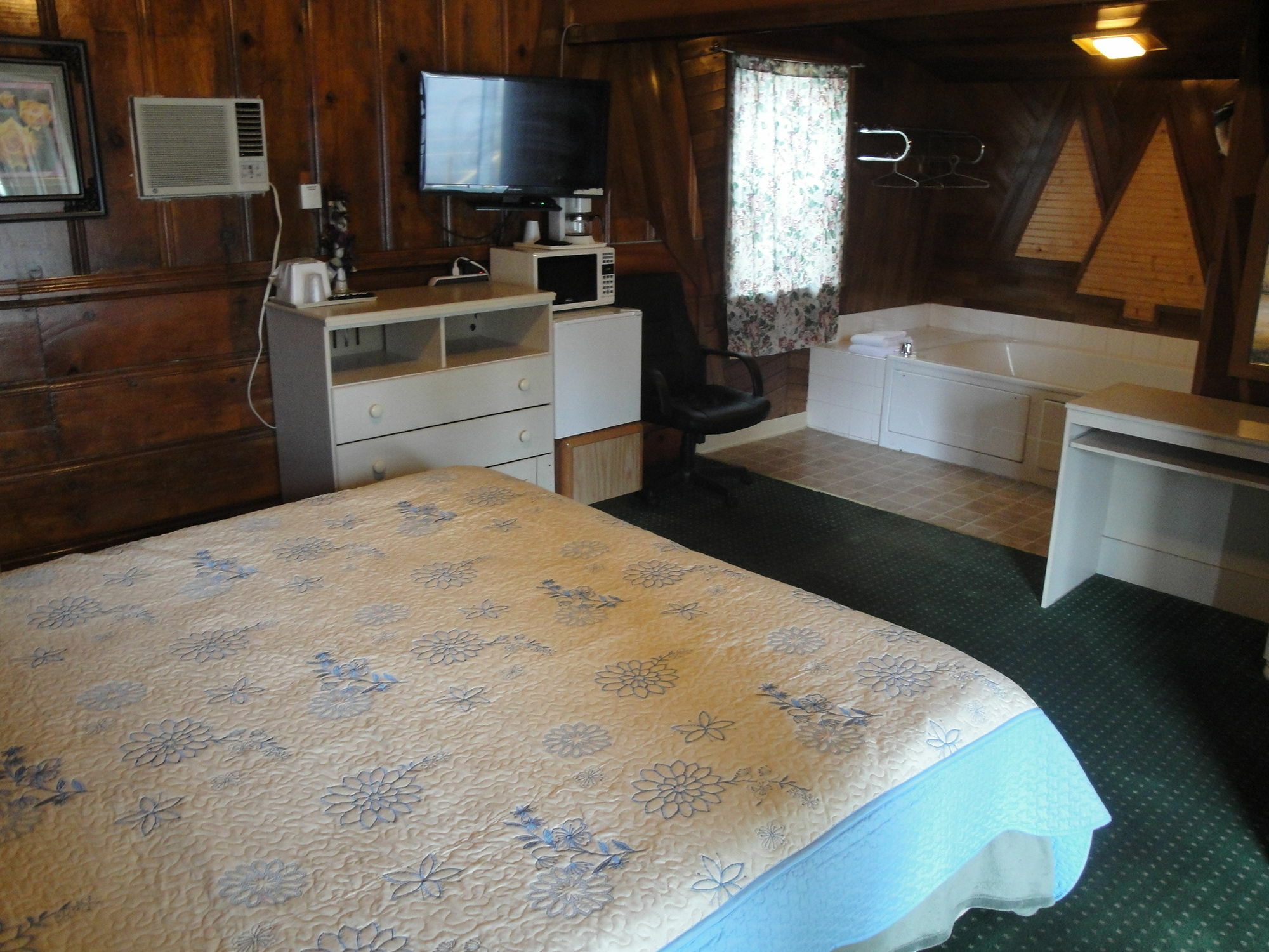 סאות' לייק טאהו Pinewood Inn מראה חיצוני תמונה